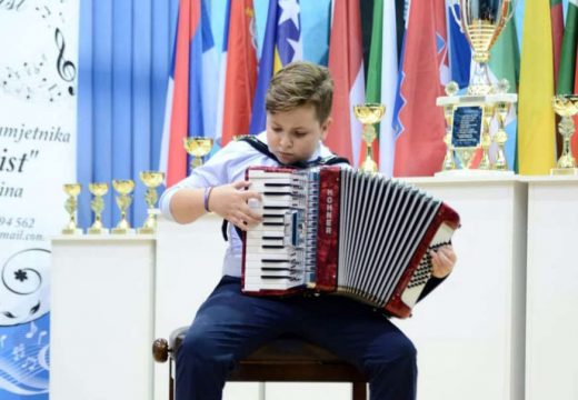 Dvanaestogodišnji Đorđe iz Bijeljine pobjednik Svjetskog trofeja harmonike u Kini