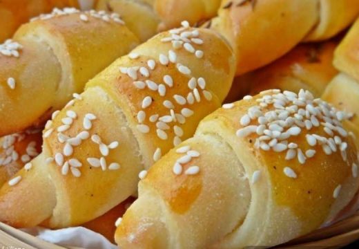 Sjajan doručak ovog vikenda: Slane kiflice sa pavlakom