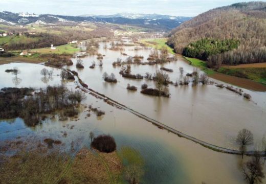Stanje nešto bolje, ali i dalje problematično: Vodostaj Une i Sane u blagom opadanju