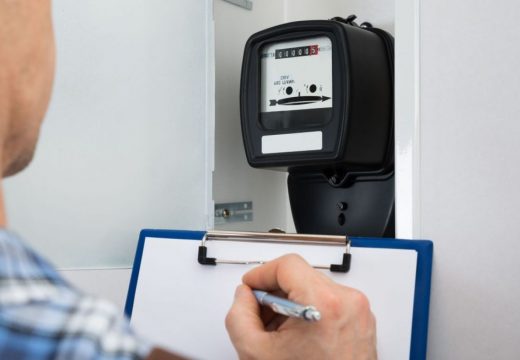 Strujni udar na potrošače: Evo kako će da izgledaju računi od Nove godine