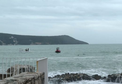 Nastavlja se potraga za dječakom u moru, uključen helikopter Fronteksa