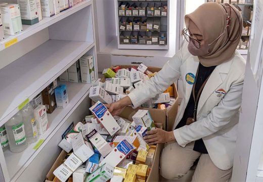 Industrijske hemikalije nađene u sirupu od koga je umrlo 200 djece u Indoneziji