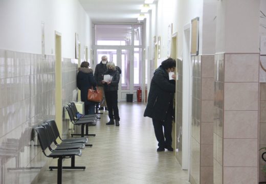 Domovi zdravlja u RS prijavili 3.637 akutnih respiratornih infekcija
