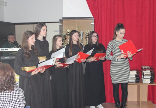 Bijeljinski srednjoškolci proslavili svoju školsku slavu