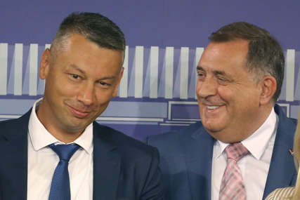 Od “Ili Nešić,ili mi” do podrške Nešiću: Kako se pobuna u GO SNSD Istočno Sarajevo smirila za dan?