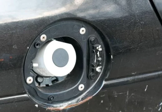 Lopovi na Sokocu ukrali 500 litara goriva: Uhapšeni su, poznat je njihov identitet