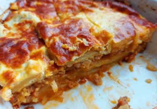 Prijedlog za danas: Musaka spremljena po malo drugačijem receptu,nećete moći da prestanete da je jedete (RECEPT/VIDEO)
