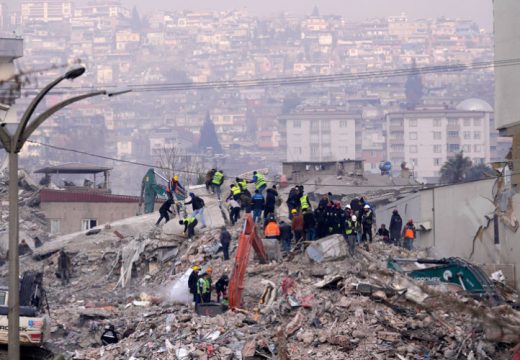 Broj poginulih blizu 24.000, potraga za preživjelima se nastavlja