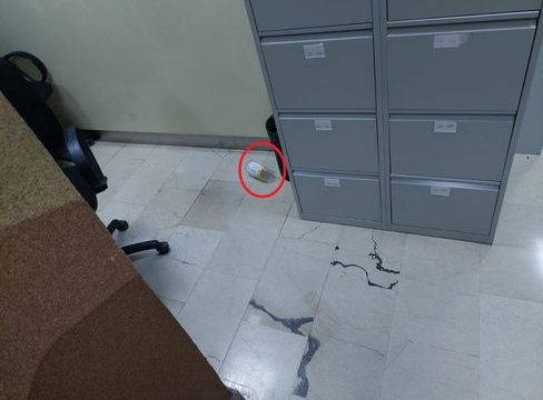 Pacijent napravio haos u Domu zdravlja: Medicinsku sestru gađao bocom, rušio i razbijao inventar