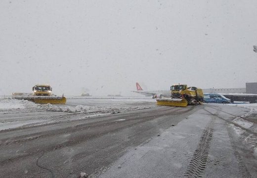 Na aerodromu u Sarajevu od jutros problemi sa slijetanjem, dva leta otkazana