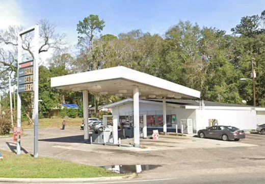 Na benzinskoj pumpi pronađene muške genitalije, sumnja se da pripadaju nastradalom motociklisti