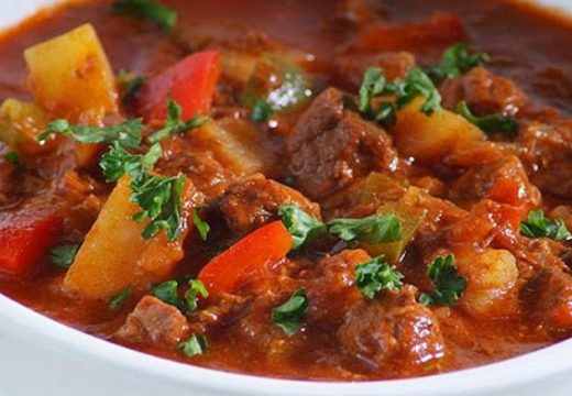 Prijedlog za danas: Mađarski gulaš