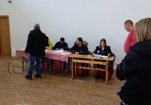 Saopštena izlaznost na referendum u Bijeljini do podne
