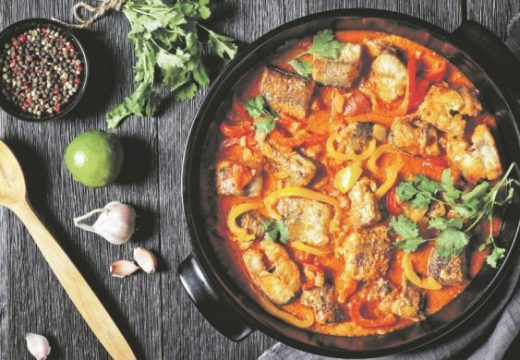 Prijedlog za danas: Pečeni đuveč od raznovrsnog povrća