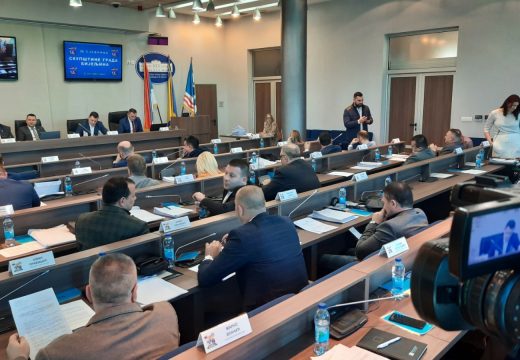 Većina odluka usvojena bez diskusije (FOTO)