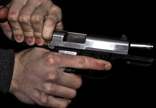 Sokolac: Komšiju ranio u glavu zbog drva?