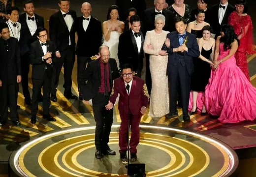 Najbolji film i režija: Dodjela Oscara potpuno u znaku filma “Everything Everywhere All at Once”