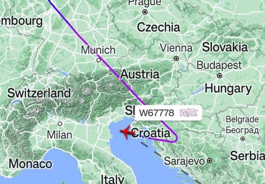 Avion WizzAira došao do granice Hrvatske i BiH, pa naglo promijenio pravac
