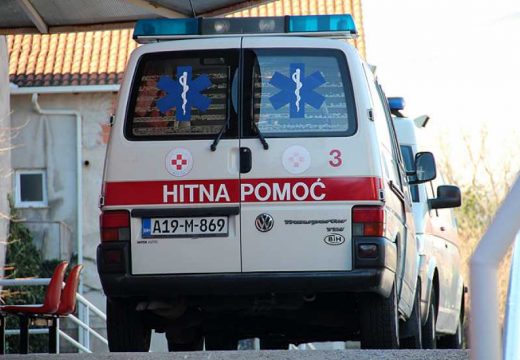 Žena (38) palila mokro granje, pa zapalila sebe