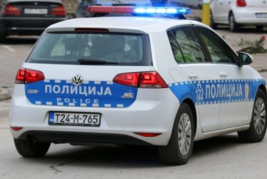 Dvorovi: Dječaka udario kamion