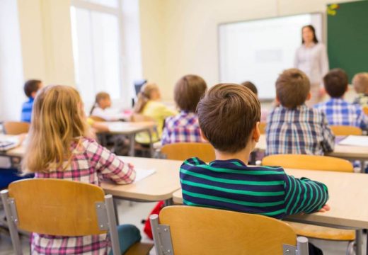 Predstavljene mjere za prevenciju vršnjačkog nasilja u školama u RS