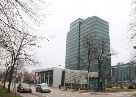 Još se ne zna koliko je zaposlenih u javnom sektoru koji su primali platu, a nisu dolazili na posao