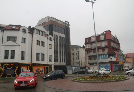 Vozite oprezno, pažnju obratite na poledicu i odrone