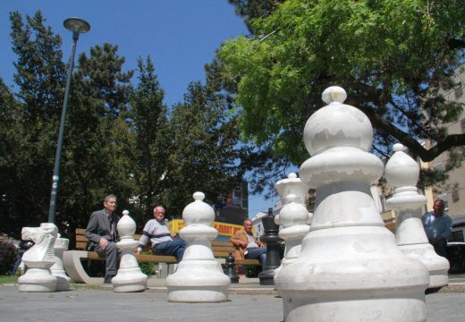 Broj penzionera odavno izjednačen sa brojem zaposlenih radnika u RS