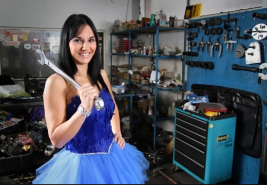 Stanislava (28) je majstor za automobile, ljubav prema ovom zanatu traje još od malih nogu (Video)