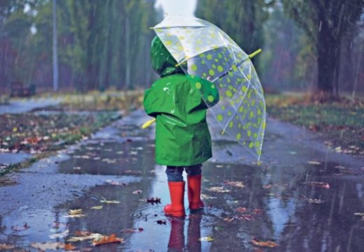 Danas oblačno i hladno, mjestimično slab snijeg