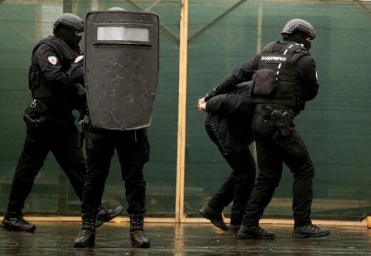 Reagovala policija: Upao s bombom u šumariju