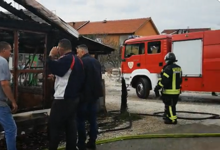 Požar buknuo kada je vlasnik izašao iz objekta (VIDEO)