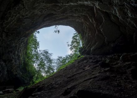 Djevojka iz Francuske u Banjaluci istražuje tajne podzemnog svijeta