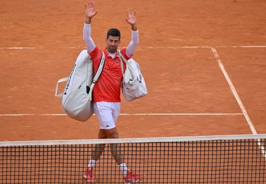 Novak poslao moćnu poruku nakon meča (Foto)