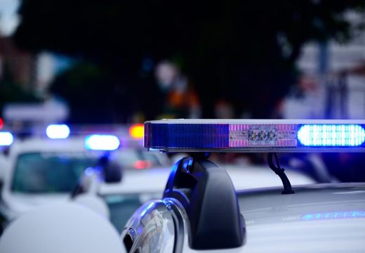 Supruga izbušila gume suprugu jer je pijan htio voziti djecu