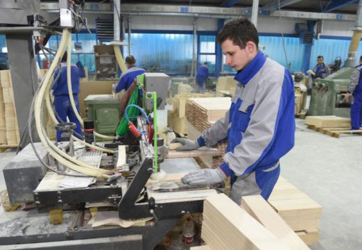 Fabrike namještaja iz BiH u strahu: Pad potražnje staje na put proizvodnji