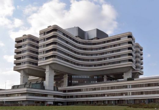 Dojave o bombama u KBC Zvezdara i VMA (VIDEO)