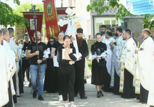 Dubona se oprašta od svoje djece