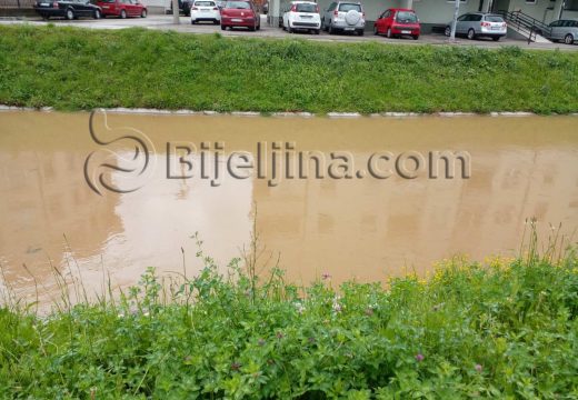 Korito kanala Dašnica polupopunjeno (Foto)