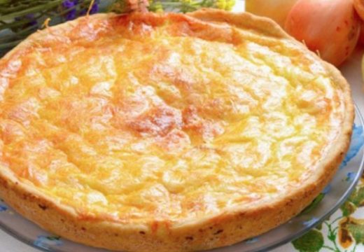 Miriše na djetinjstvo : Pita sa lukom i jogurtom