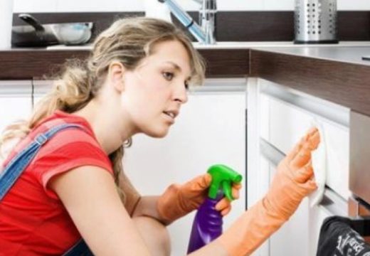 Plastični predmeti u kući brzo požute: Evo kako da im vratite blistavu bijelu boju