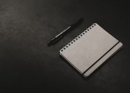 Drama u beogradskoj školi: Učenica napravila spisak đaka koje želi da ubije, nacrtala i nož