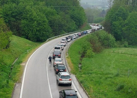 Ogromne gužve na graničnim prelazima, čekanja i do pet sati