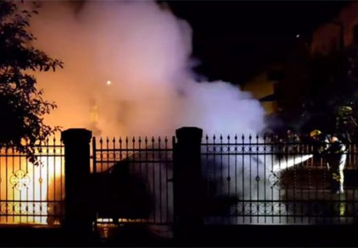 Policija angažovala sve resurse da pronađe ko je podmetnuo požar na vozilo u Gradišci.