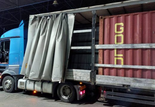 Državljanin BiH pokušao prokrijumčariti 14 Kineza