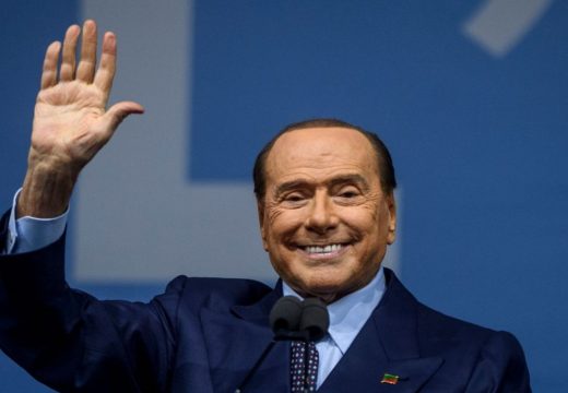 Danas sahrana Berluskoniju, proglašen Dan žalosti