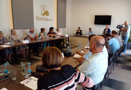 Tri pune decenije traže svoje najmilije