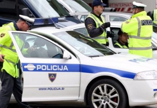 Dječak (2) koji je umro najmanje dva sata bio u vrelom autu