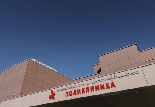 Sin pretukao majku, pa preminuo u UKC-u Srpske