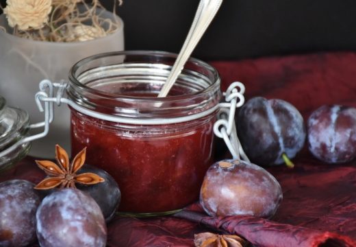 Da li smije da se jede džem kad se po njemu uhvati buđ?